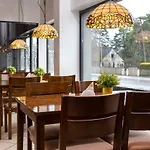 Dzingel Hotel